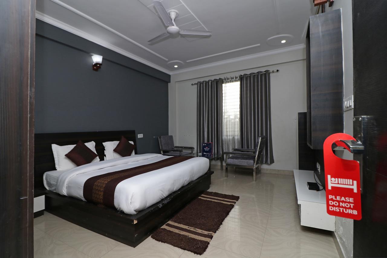 Oyo 11877 Royal Residency Hotell New Tehri Eksteriør bilde