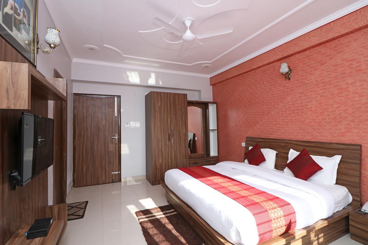Oyo 11877 Royal Residency Hotell New Tehri Eksteriør bilde